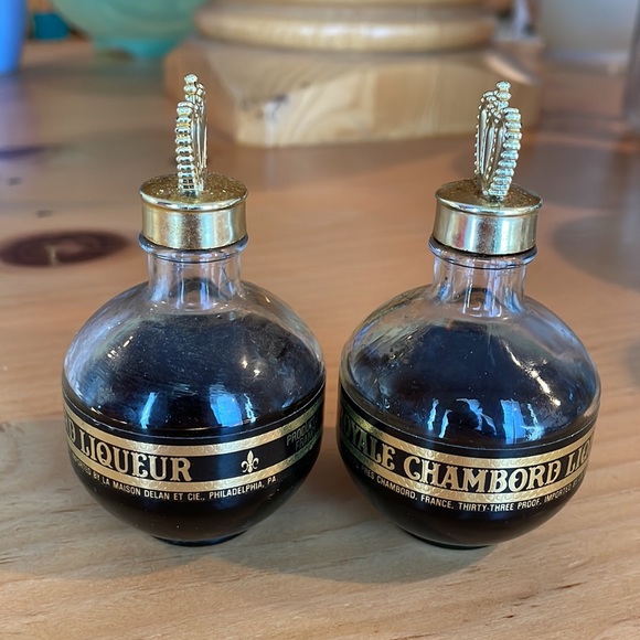 Vintage Chambord Liqoueur Royal Mini Bottles Set of 2 - Picture 2 of 14